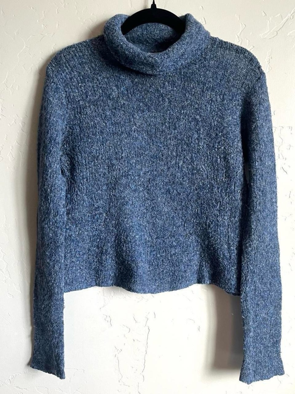 Vintage 2000’s Free People soft fuzzy knit merino wool cropped turtleneck